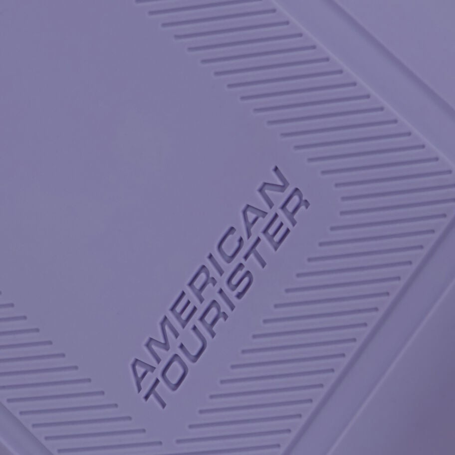 Urban Groove Toiletry Kit in the color Lavender. image number 4